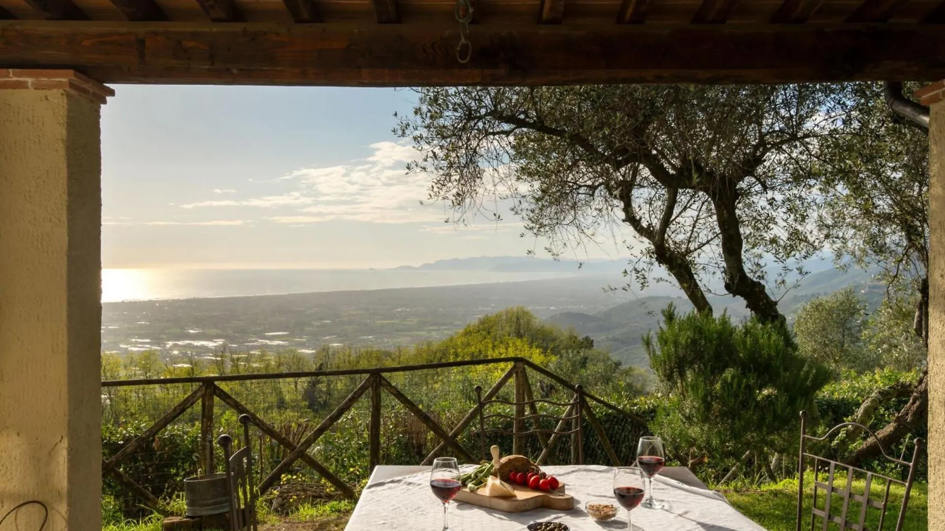 Villa Monica By Interhome Mommio
